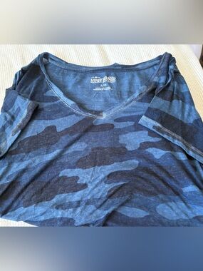 Lucky Brand Dark Blue Crewneck Graphic Tee